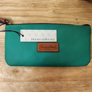 Dooney & Bourke Green Women's Bag